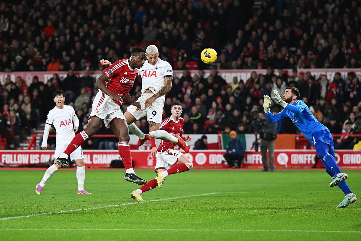 Soi kèo Tottenham vs Nottingham