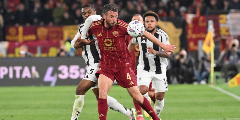 AS Roma vs Juventus đều thi đấu khá phập phù